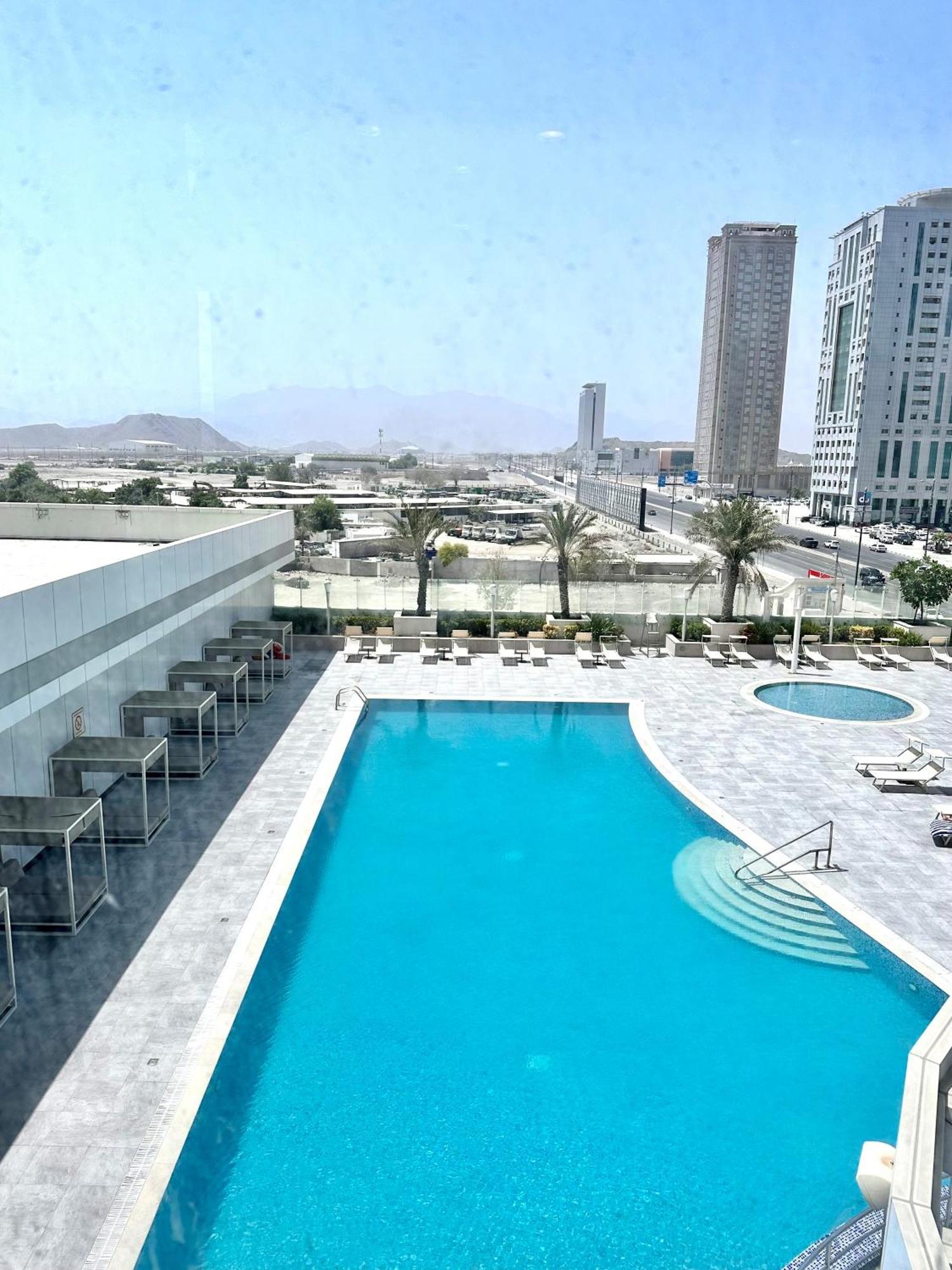 Ibis Fujairah Hotel Exterior photo